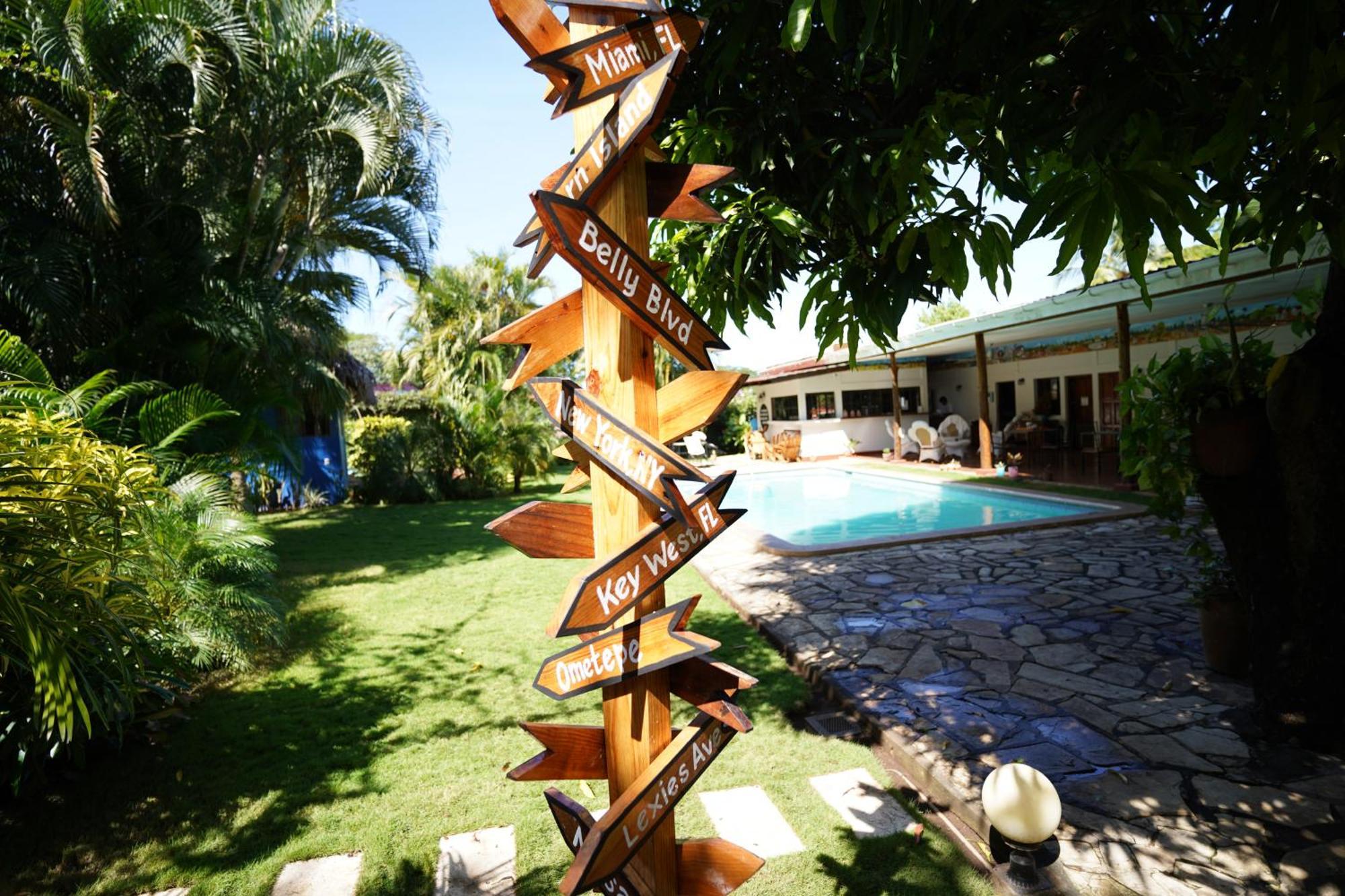 Hotel Mariposa León Eksteriør billede