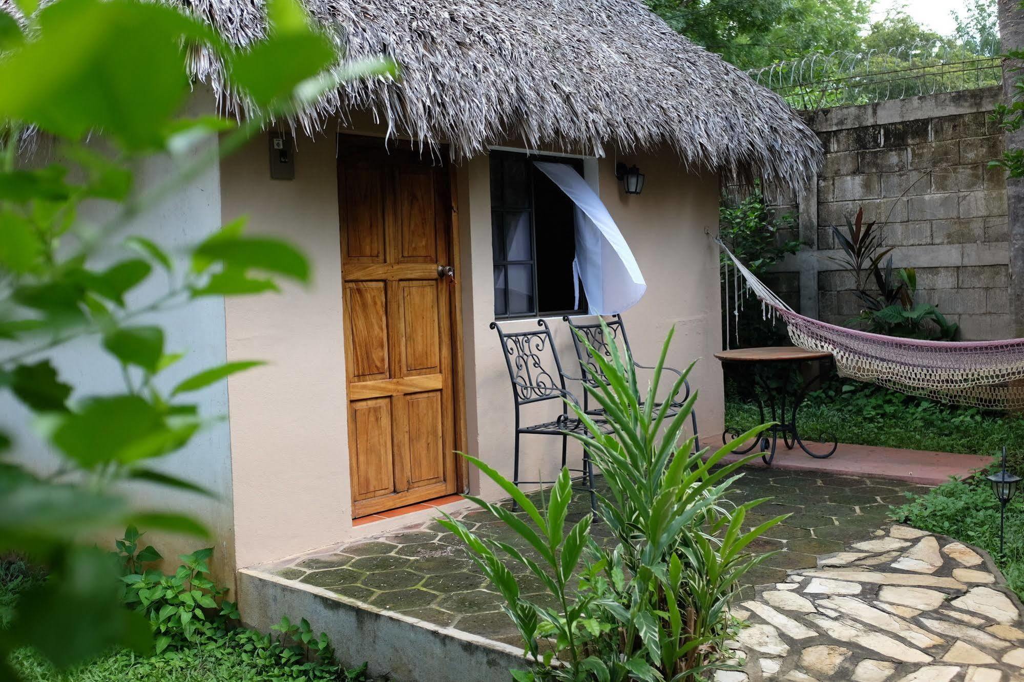 Hotel Mariposa León Eksteriør billede